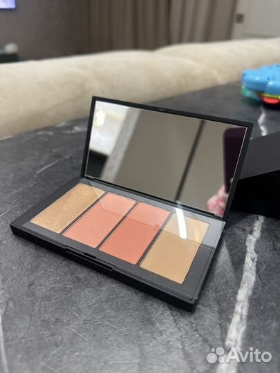 Палетка для скул Nars Full Dimension, новая
