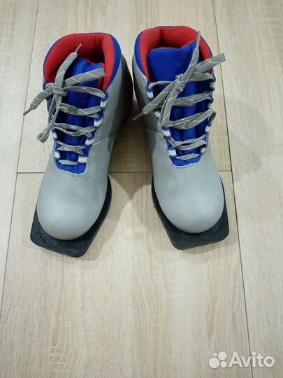 Лыжные ботинки Nordway Alta 35 размер