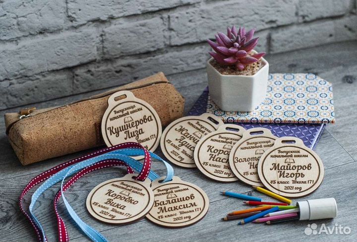 Лазерная резка по дереву и гравировка