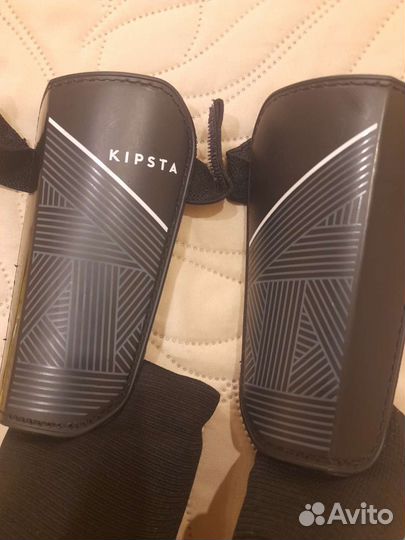 Щитки футбольные детские kipsta б/у