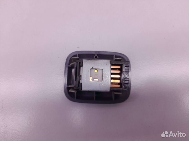 Кнопка стеклоподъем зад прав Daihatsu Gran Move