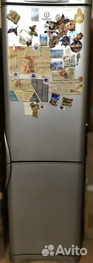 Холодильник Indesit неисправный