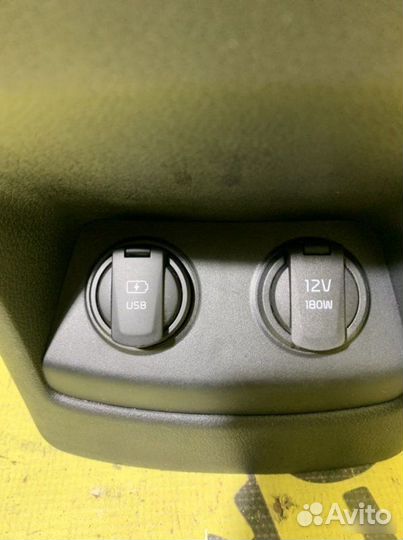 Подлокотник Kia Sportage 4