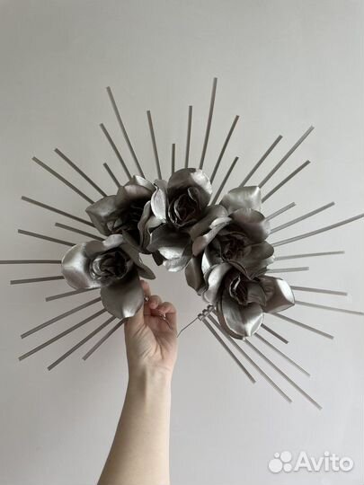 Ободок с цветами и лучами