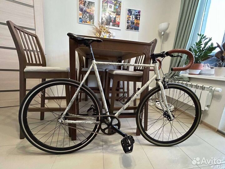 Шоссейный велосипед фикс/сингл спид Bear Bike 58