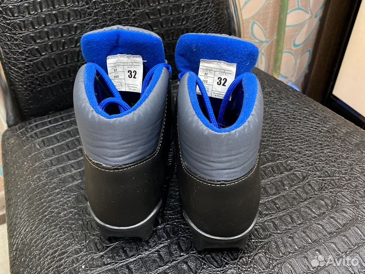 Лыжные ботинки 32 размер