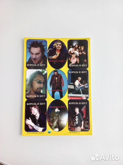 Значки и наклейки 