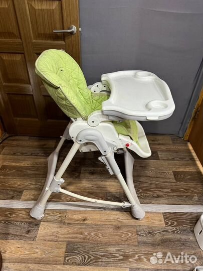 Стульчик для кормления Happy Baby William Classic