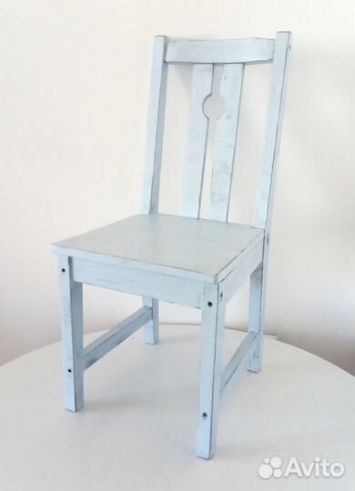 Деревянный детский стульчик голубой