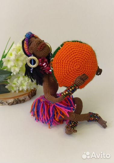 Вязанная интерьерная кукла. ручная работа