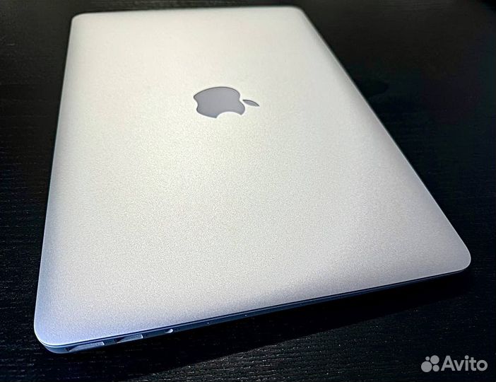 Apple MacBook Air 13