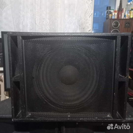 Сабвуфер db Technologies steage opera 41-15