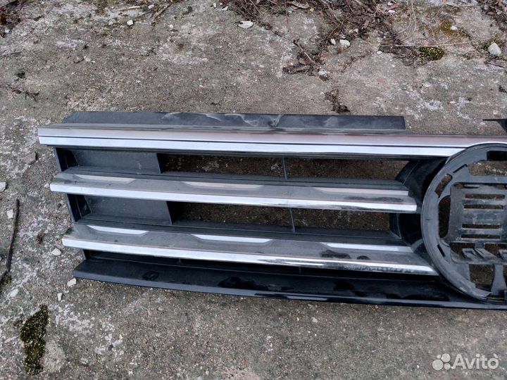 Решетка радиатора Volkswagen Tiguan 5NA853651gzll