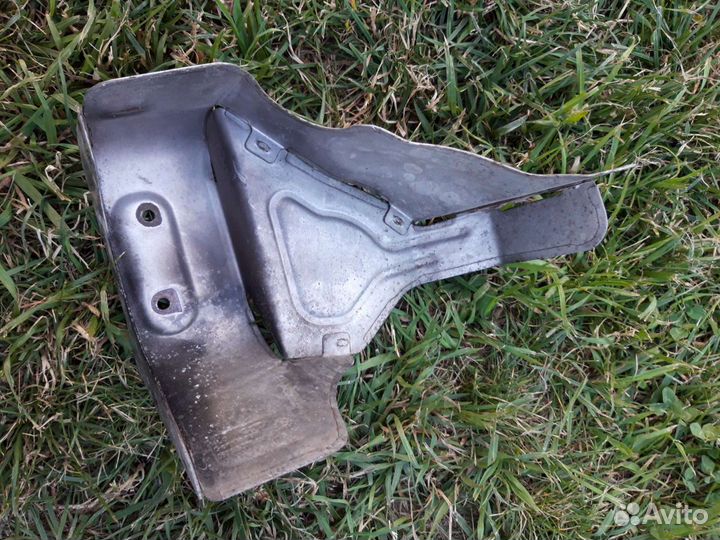 Термоэкран турбины Porsche cayenne 3.0tdi CAS