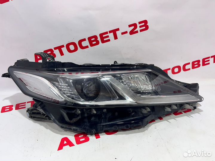 Toyota Camry v70 17- Фара правая 1 полоса 15 пин