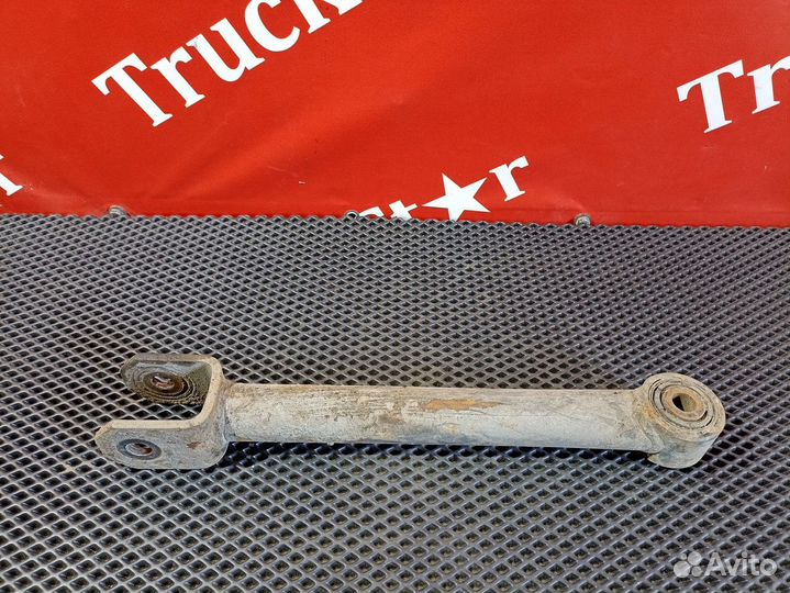 Стойка заднего стабилизатора