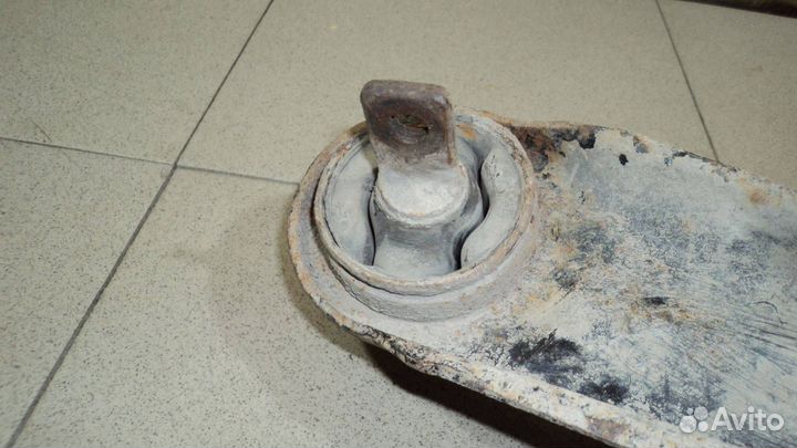 Рычаг продольный З/П Mitsubishi Lancer 10 (CY)