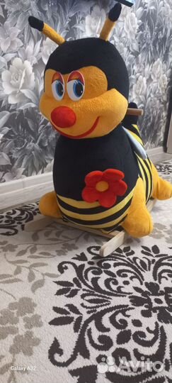 Пчела качалка