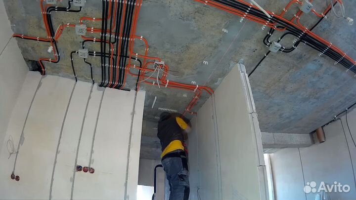 Установка соединительной коробки в щите