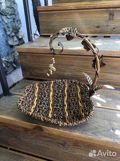 Фруктовница, плетеное блюдо