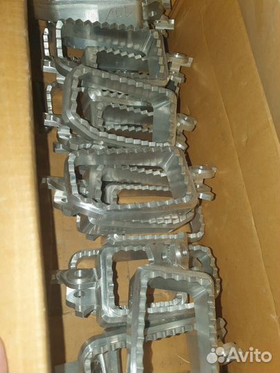 Подножки для сноубайка на honda CRF450