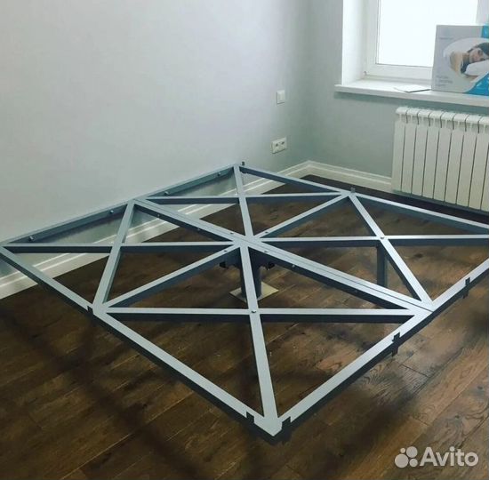 Парящая кровать от производителя