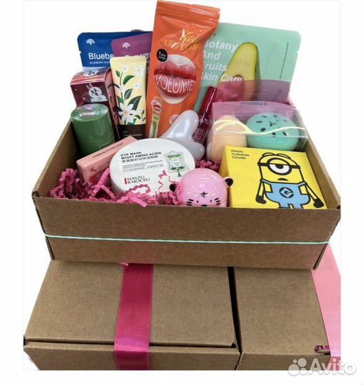 Подарочный набор косметики новый