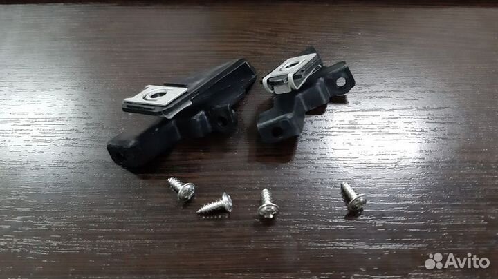 Ремкомплект верхних креплений левой фары VW polo