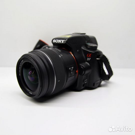 Зеркальный фотоаппарат Sony