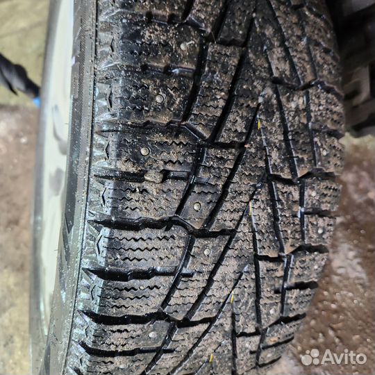 Roadstone Winguard WinSpike SUV 235/55 R18