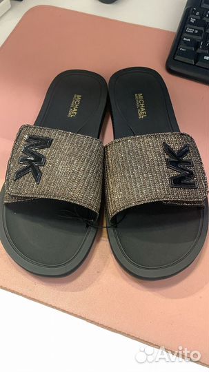 Шлепанцы женские 36 размер