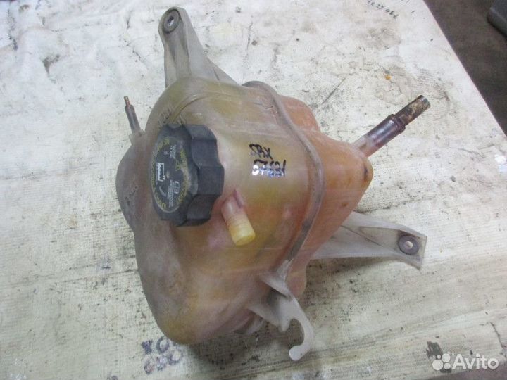 Бачок расширительный Cadillac SRX 2003-2009 (25767