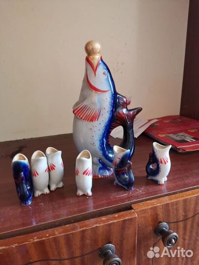 Графин и стопки в виде рыбок