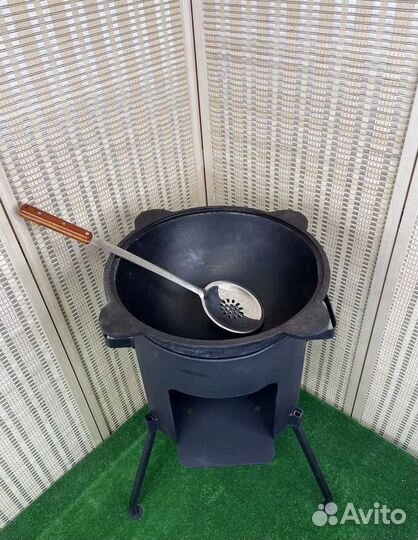 Казан чугунный 12 литров с печкой