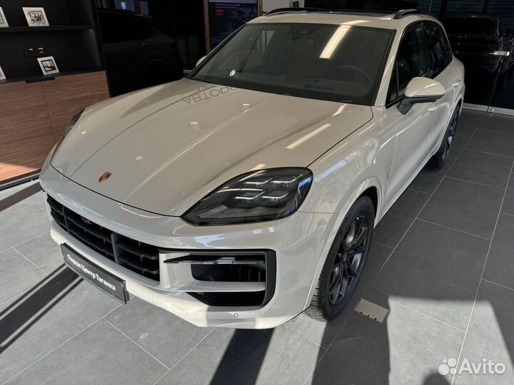 Porsche Cayenne 3.0 AT, 2024