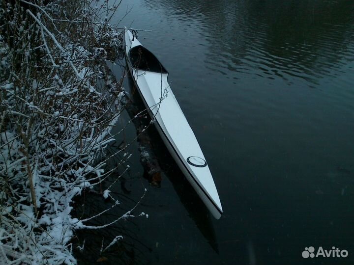 Байдарка спортивная