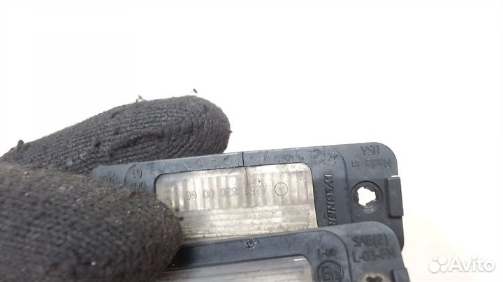 Подсветка номера Mercedes R W251 2005, 2006