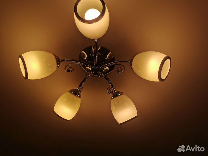 Люстра потолочная бу