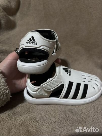 Сандали adidas 26 размер