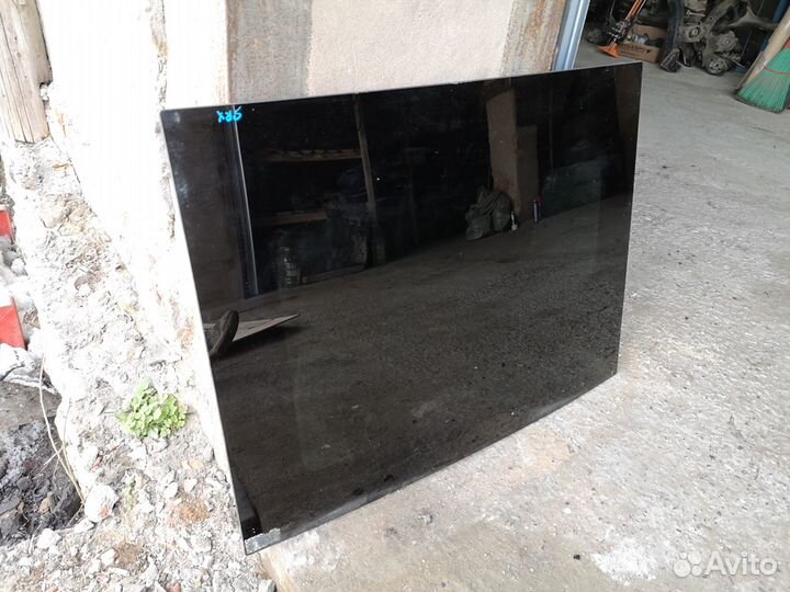 Стекло люка заднее для Cadillac SRX 2003-2009