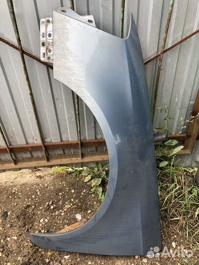 Переднее левое крыло Volkswagen Passat B6