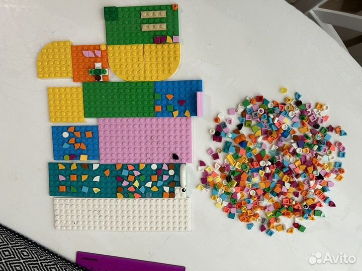 Lego dots