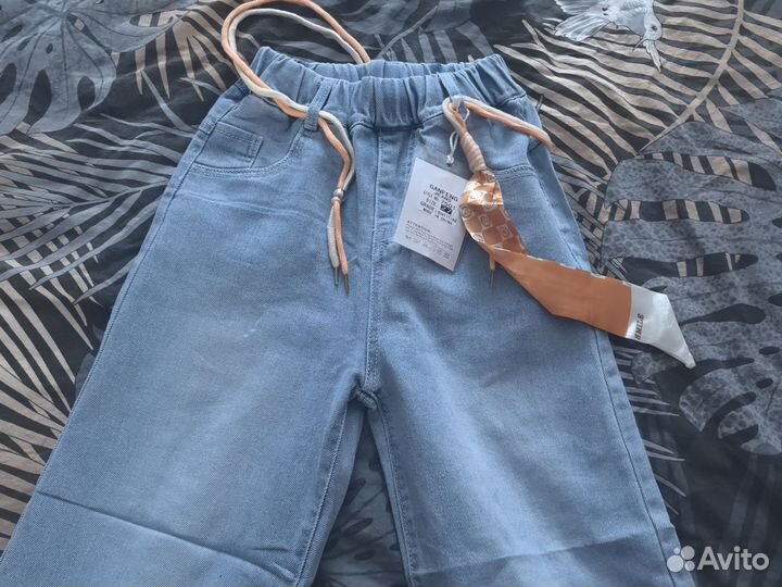 Джинсы на девочку 140