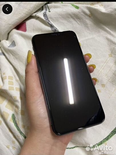 Телефон iPhone X 64 gb
