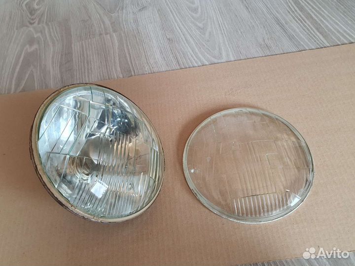 Фара-фонарь передний в комплекте + стекло запасное