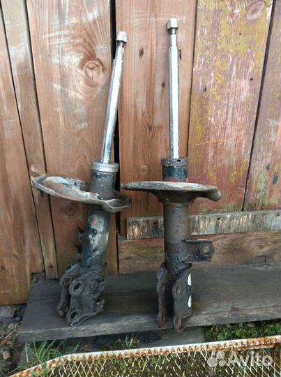 Стойки передние Хендай Элантра HD