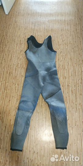 Костюм для подводного плавания