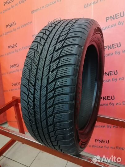 Bridgestone Blizzak LM-001 215/55 R17