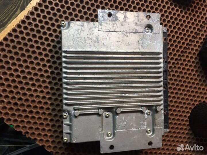 Блок управления двигателем Mercedes Benz W220