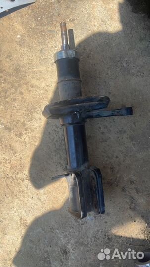 Стойки лада приора и тд. -50 и обыный сток